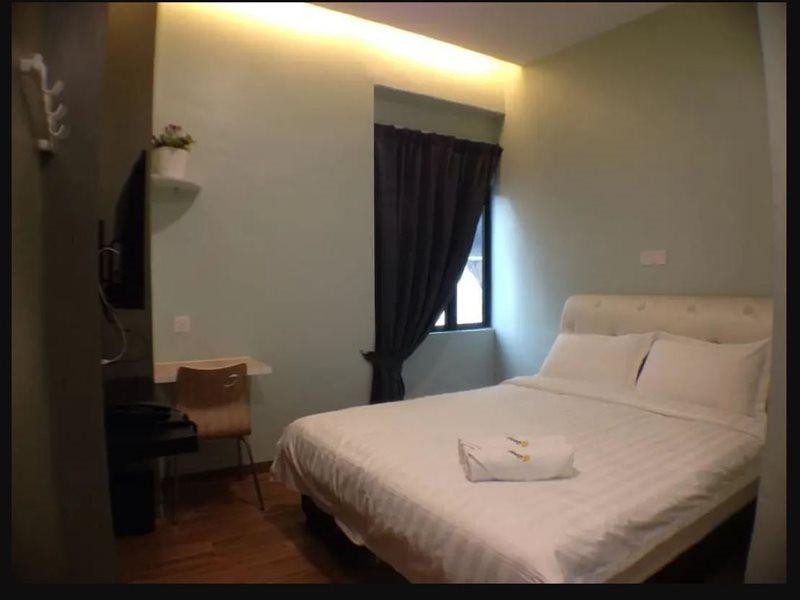 Good 9 Hotel - Bukit Dahlia Johor Bahru Exterior photo