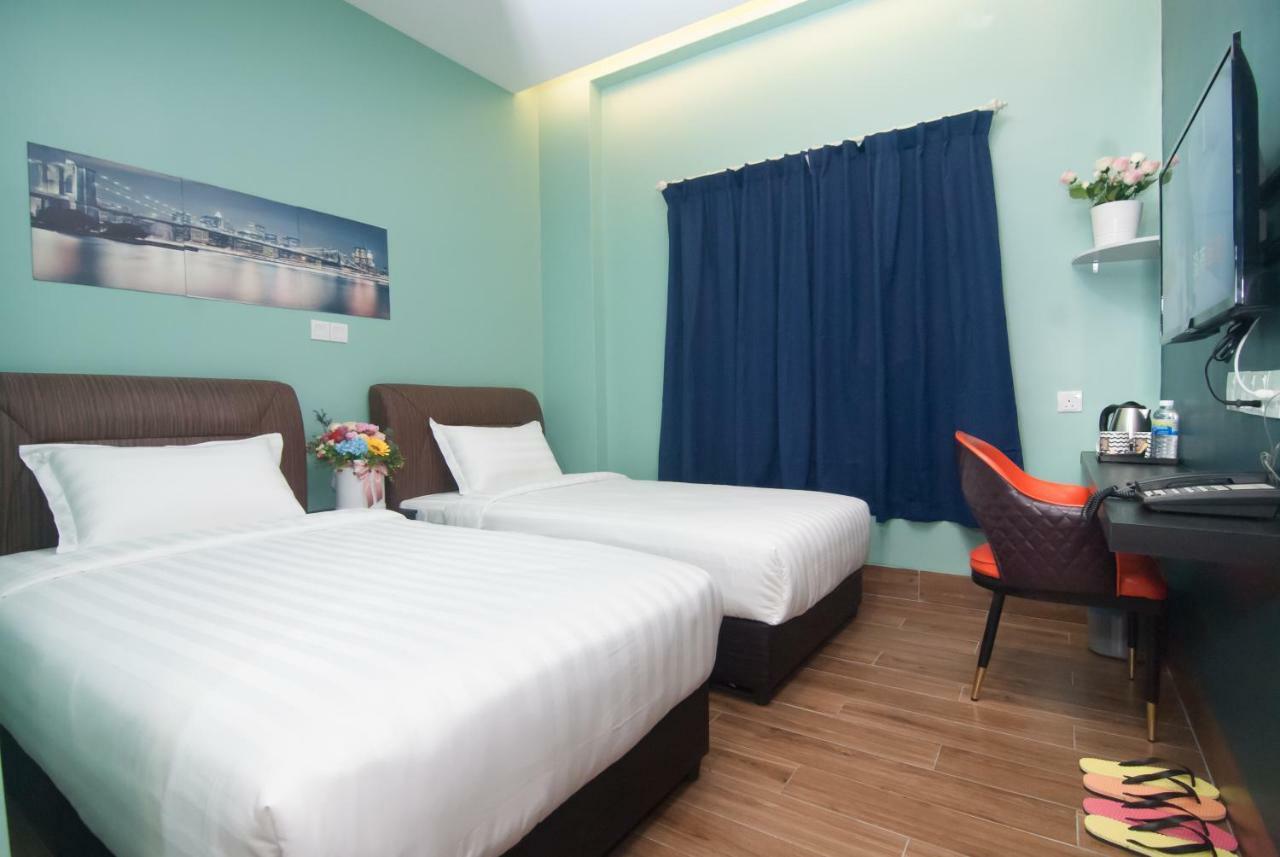 Good 9 Hotel - Bukit Dahlia Johor Bahru Exterior photo