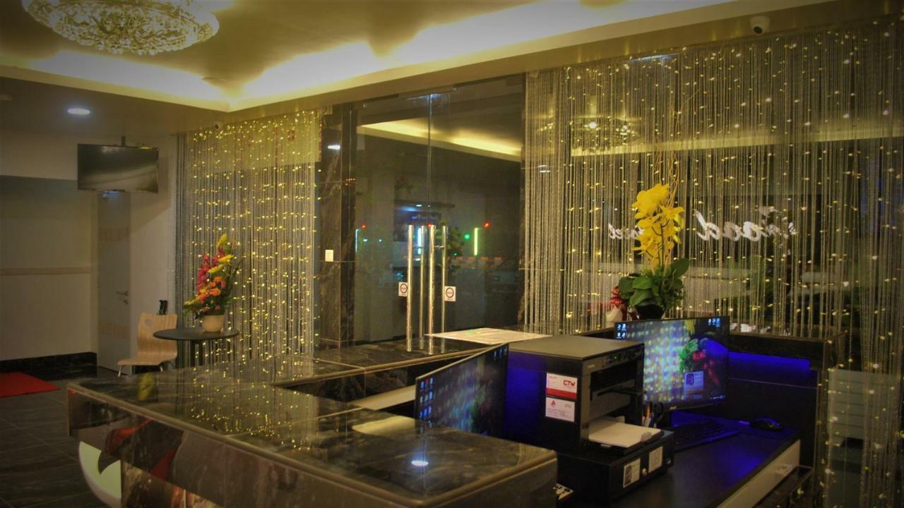 Good 9 Hotel - Bukit Dahlia Johor Bahru Exterior photo